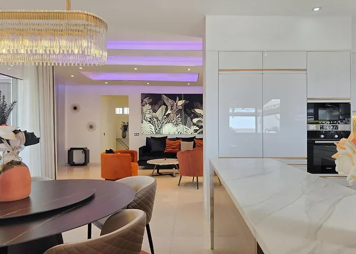 Karat Roque Del Conde